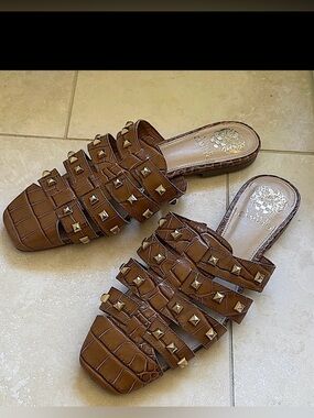 Vince Camuto Brown Croc-Embossed Studded Mules/Style Lendinna